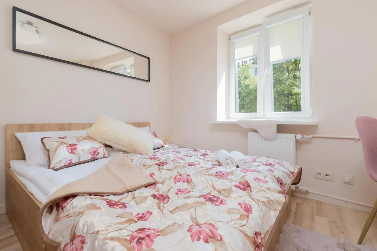 Mokotow Apartments Reytan By Noclegi Renters Warschau